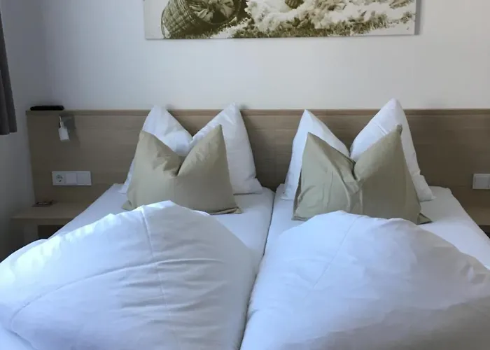 Alpinea * لاديس