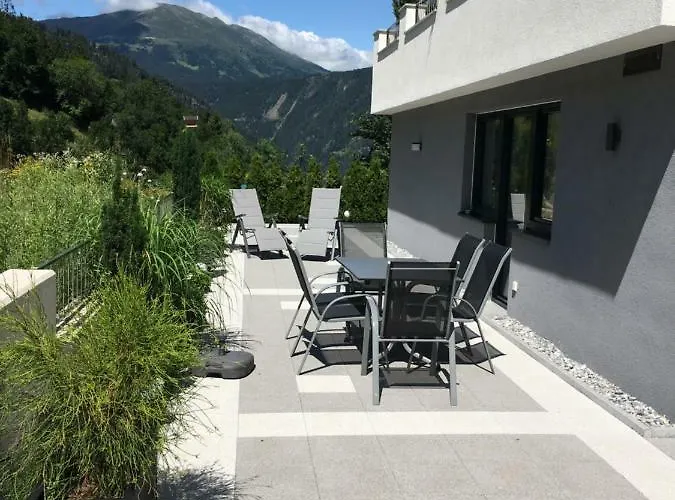 Alpinea شقة لاديس