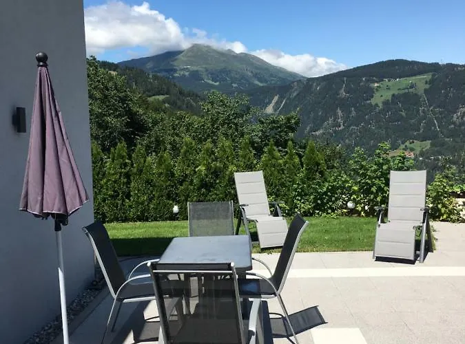 Alpinea شقة لاديس